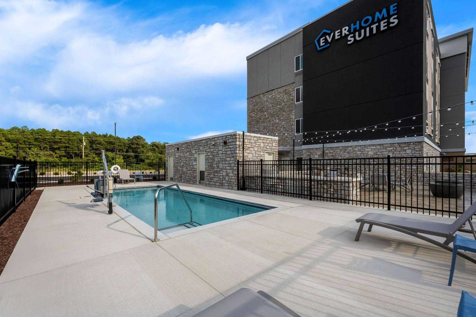 Everhome Suites Fayetteville Near Fort Bragg Dış mekan fotoğraf